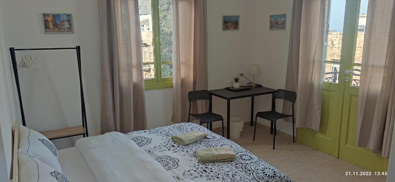 Comfy - For A Quiet Family Apartment *