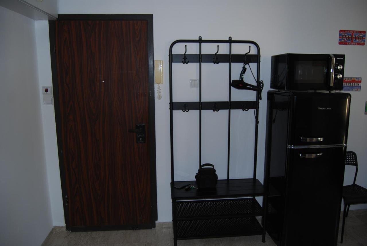 Comfy - For A Quiet Family Apartment *